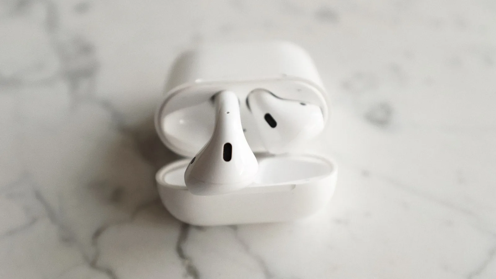 Bateria e Bluetooth em Aparelhos Auditivos: Tudo que Você Precisa Saber