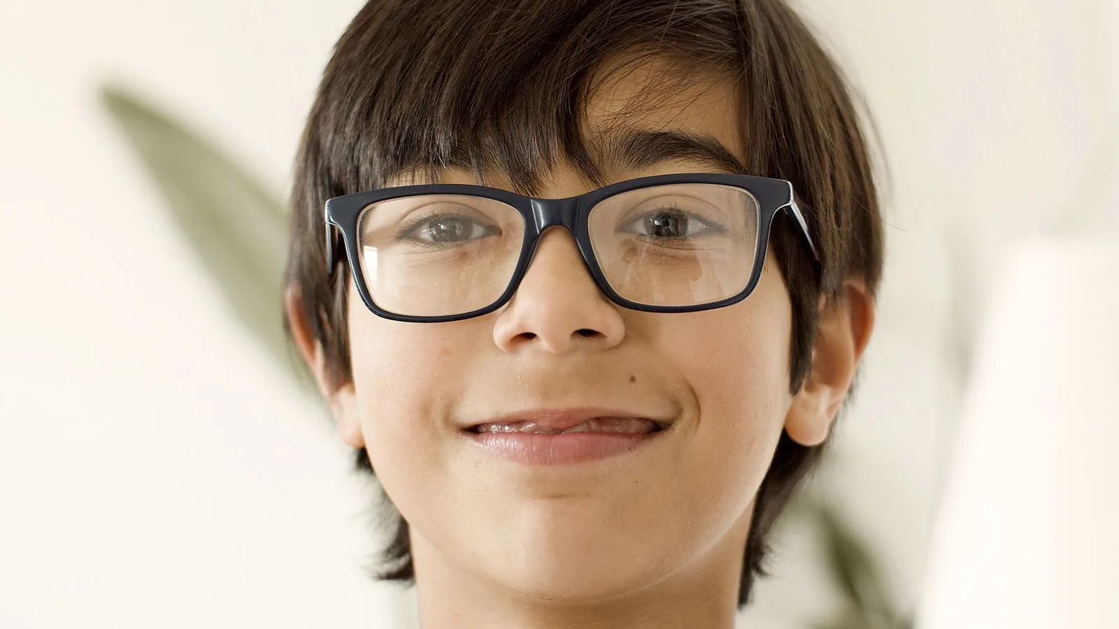 Óculos Infantil: Quando a Criança Precisa Usar e Como Garantir a Adaptação